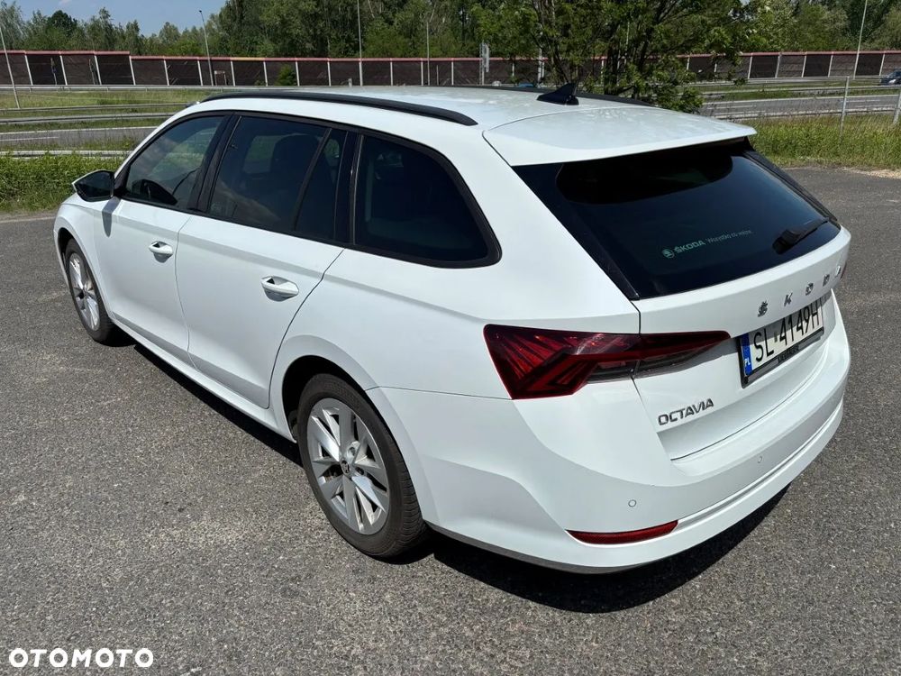 Skoda Octavia 2.0 TDI Ambition DSG - 3