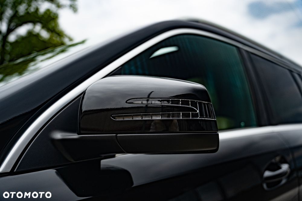 Mercedes-Benz GLS - 13