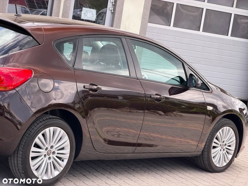 Opel Astra 1.6 Cosmo - 13