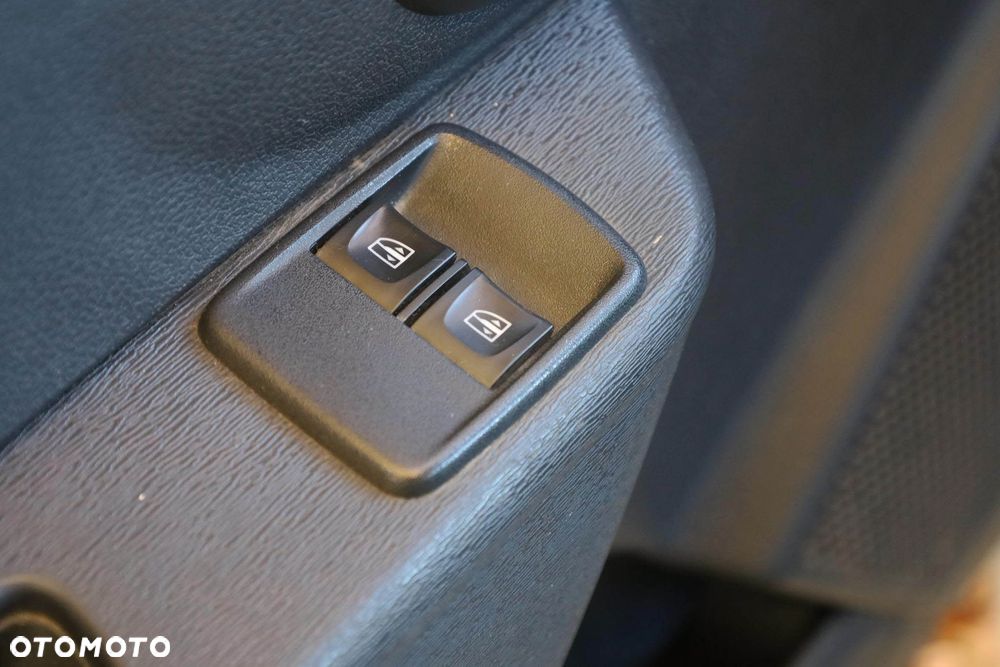 Dacia Dokker 1.5 Blue dCi Laureate - 25
