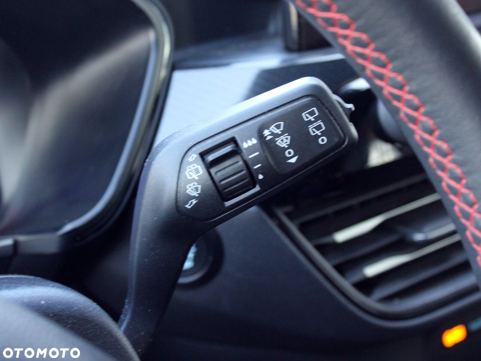 Ford Kuga 2.0 EcoBlue AWD ST-Line X - 30