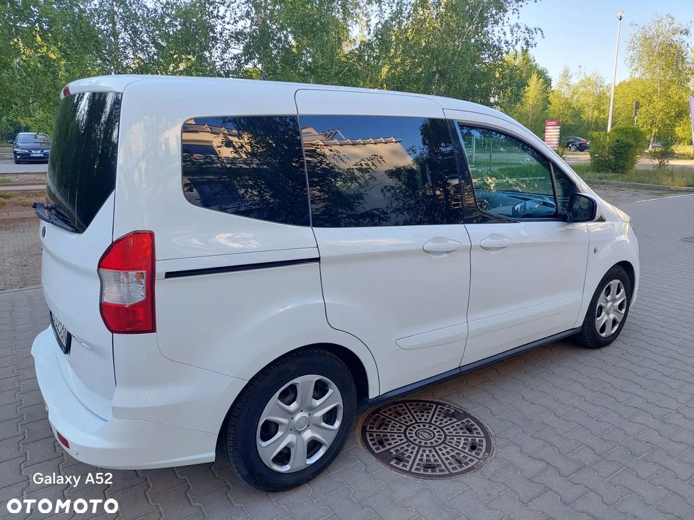 Ford Tourneo Courier 1.5 TDCi Trend - 12