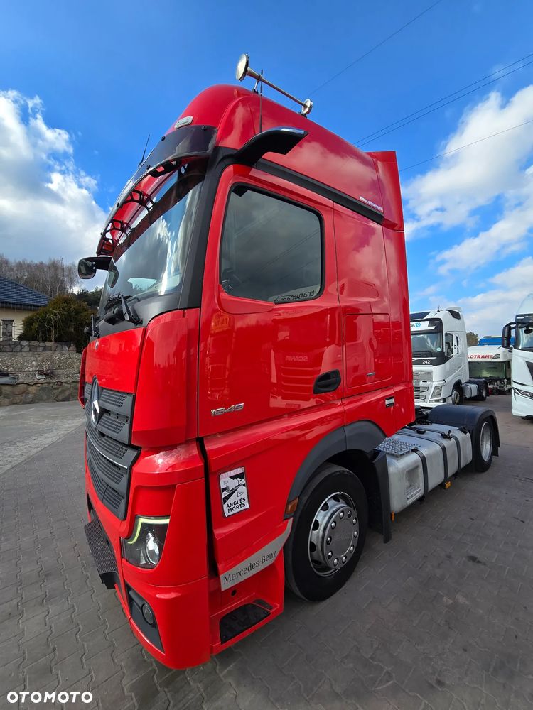 Mercedes-Benz ACTROS 1845 MP 5 GIGASPACE MEGA - 11
