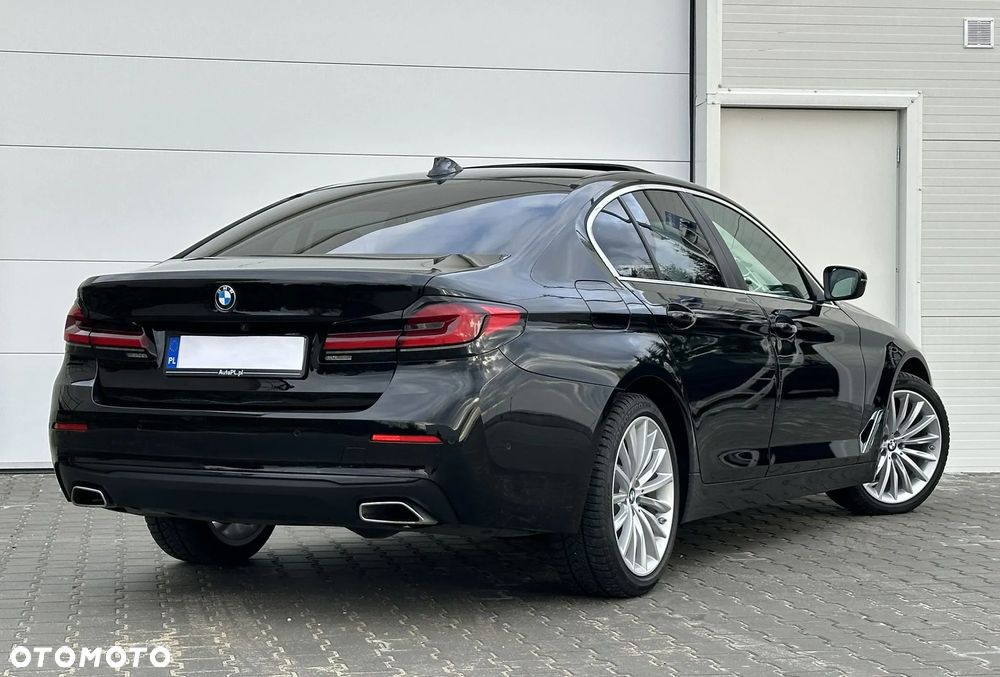 BMW Seria 5 520d xDrive Sport - 4
