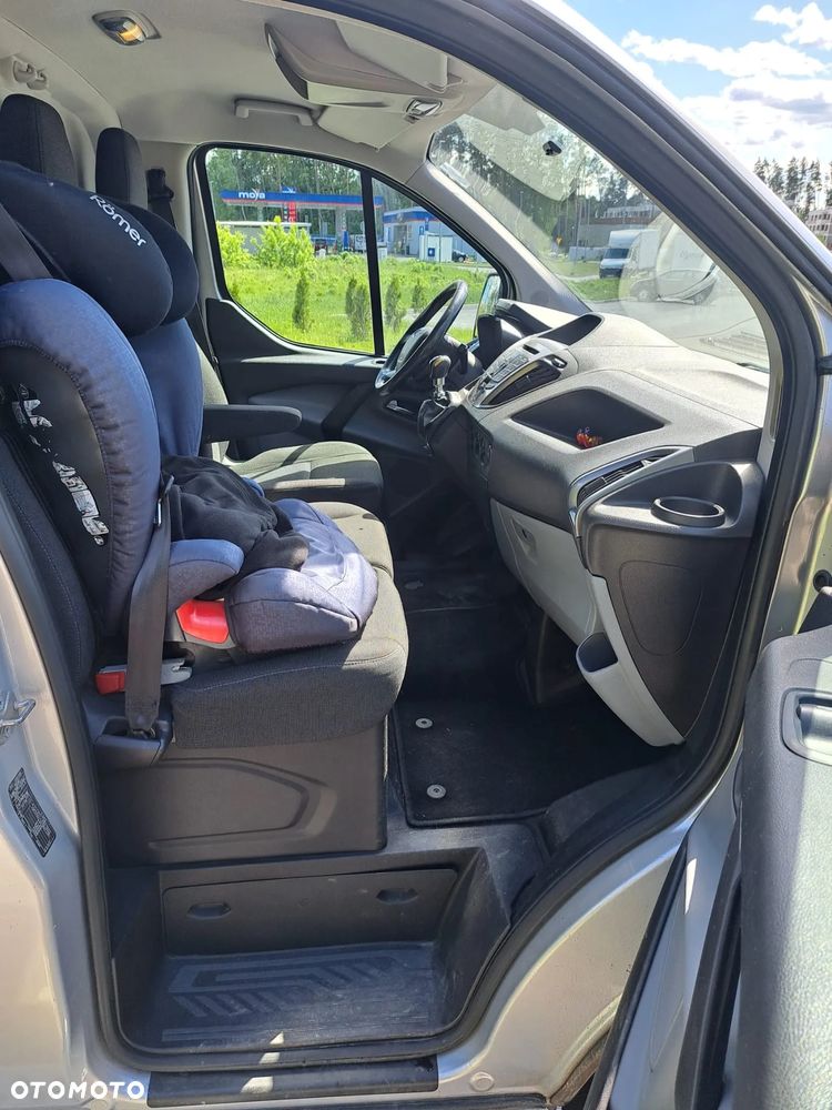 Ford TRANSIT CUSTOM - 12
