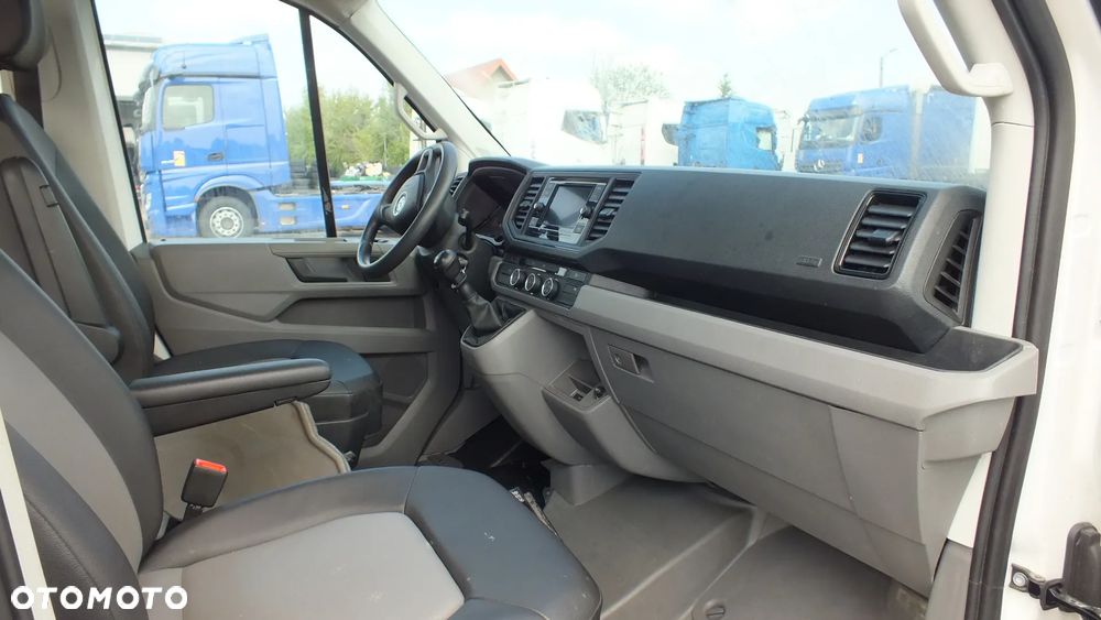 Volkswagen Crafter - 11