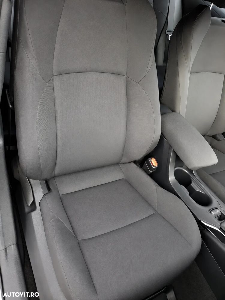 Toyota Corolla 1.8 HSD Eco - 17