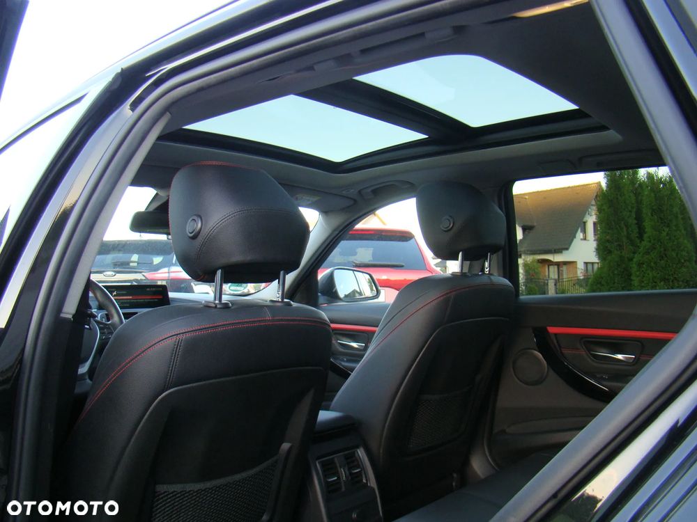 BMW Seria 3 320d xDrive Sport Line - 33