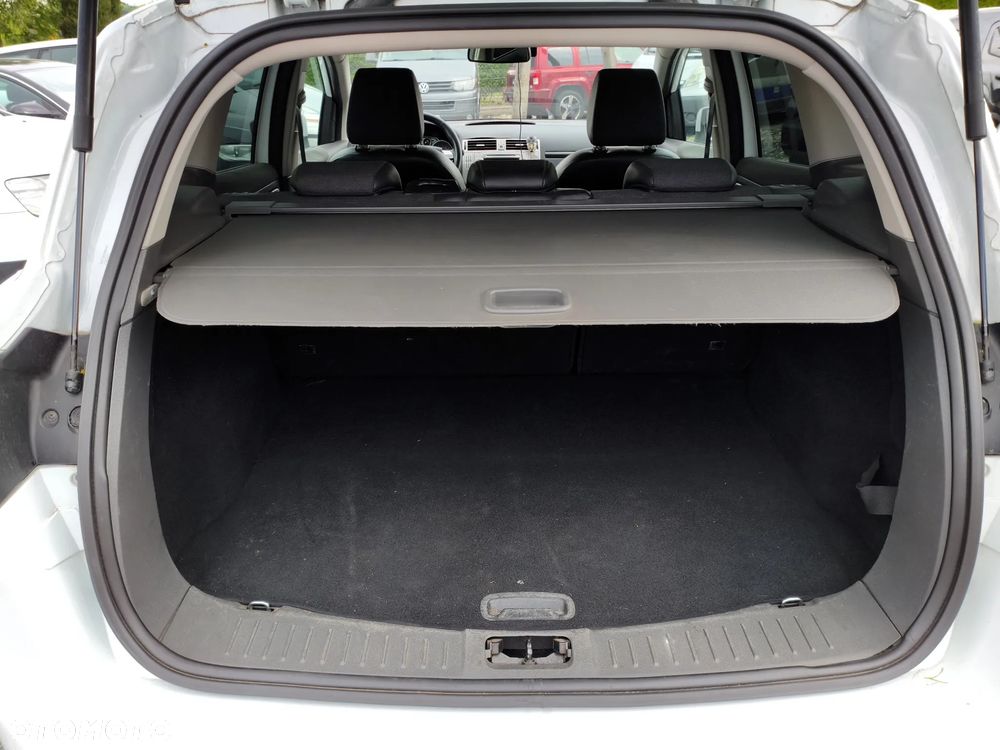 Ford Kuga 2.0 TDCi 4x4 Titanium - 20