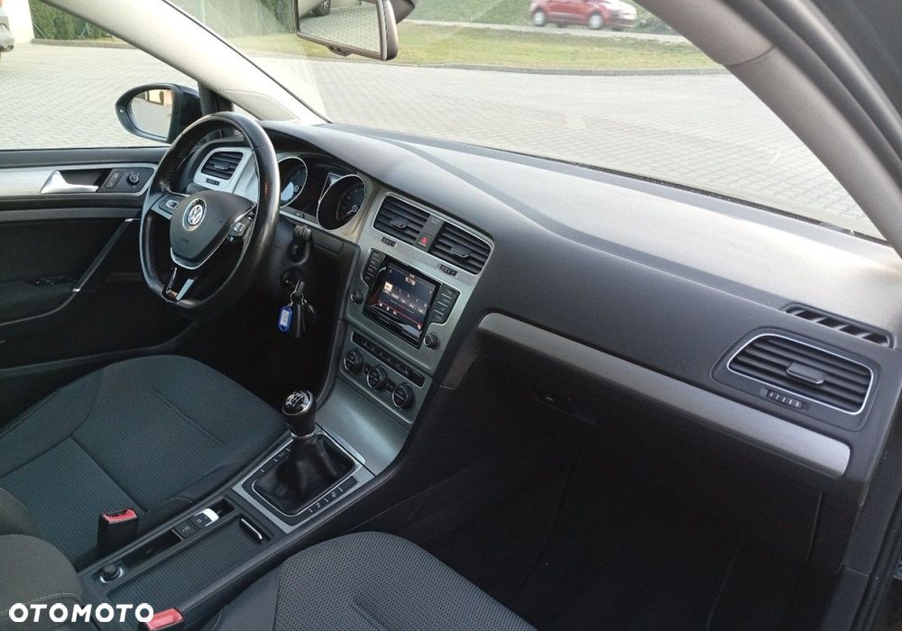 Volkswagen Golf - 14