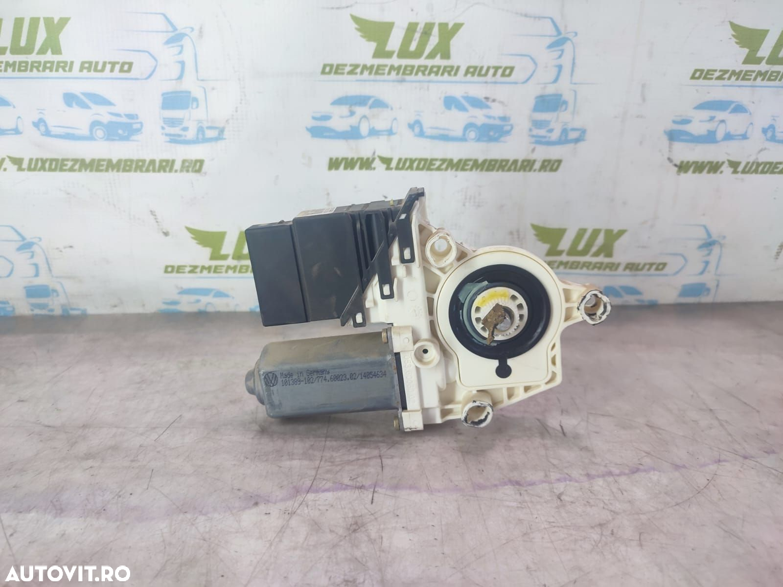Motoras geam stanga spate 1c0959811a Seat Leon 1 1M [1999 - 2005] - 3