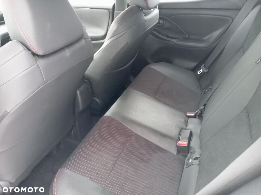 Toyota Yaris - 11