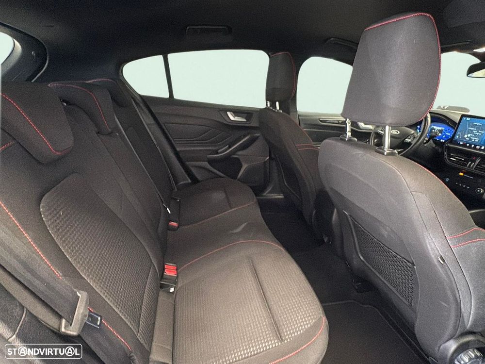 Ford Focus 1.0 EcoBoost MHEV ST-Line - 16