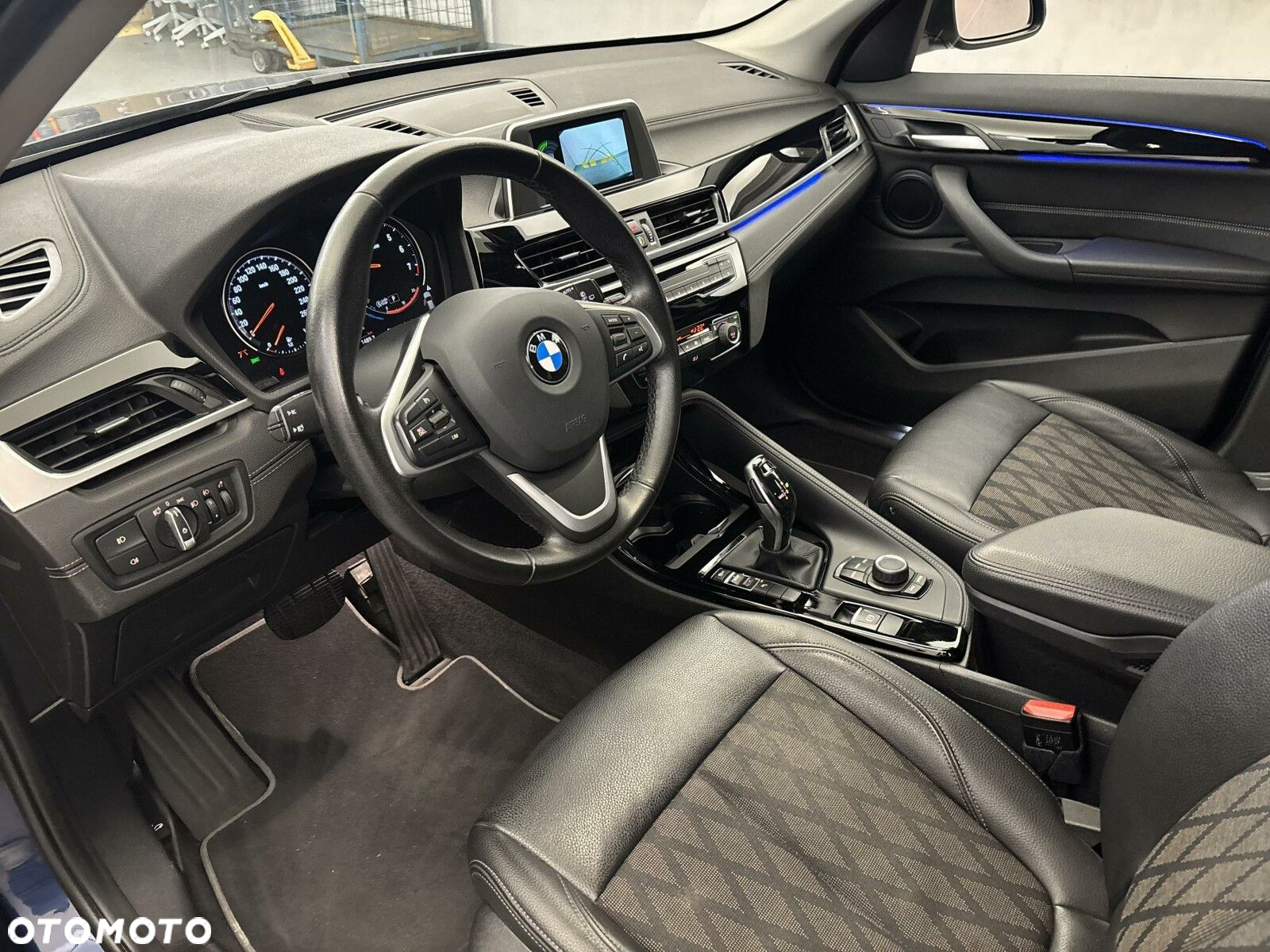 BMW X1 - 10