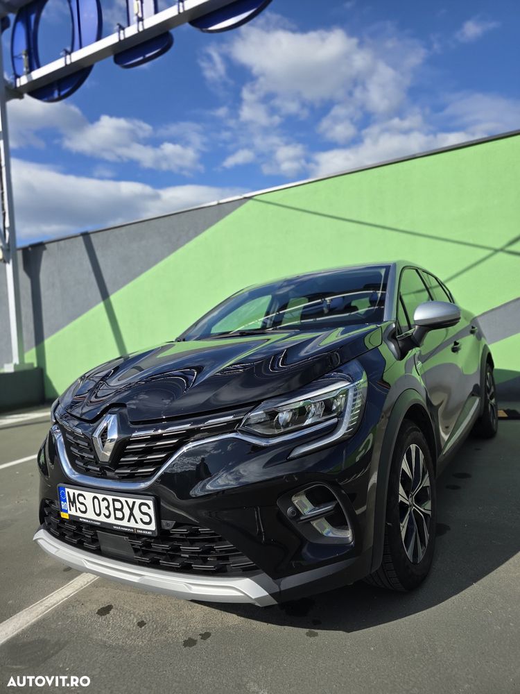 Renault Captur MHEV 140 EDC Techno - 2