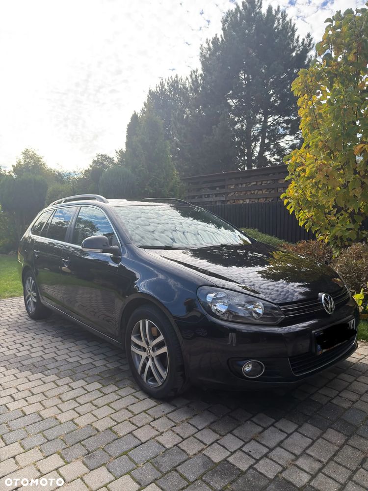 Volkswagen Golf - 1