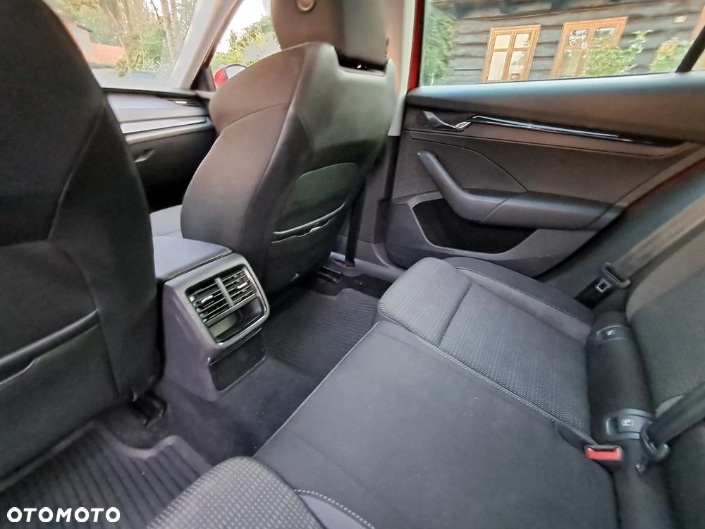 Skoda Octavia 1.5 TSI ACT Active - 20