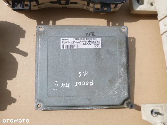 ZESTAW STARTOWY FORD FOCUS MK2 1.6 - 8