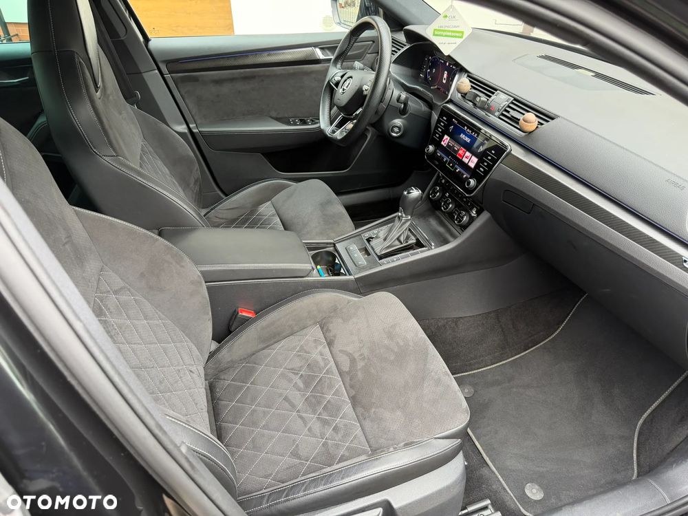 Skoda Superb 2.0 TDI DSG Sportline - 8