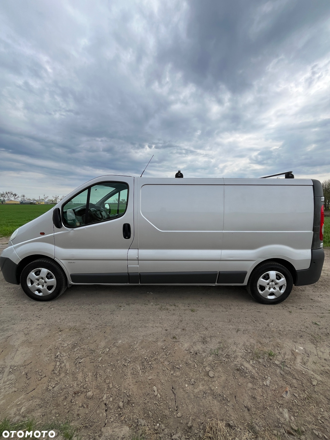 Opel Vivaro - 4
