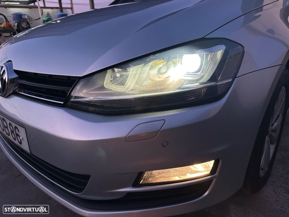 VW Golf 1.6 TDi Highline DSG - 47