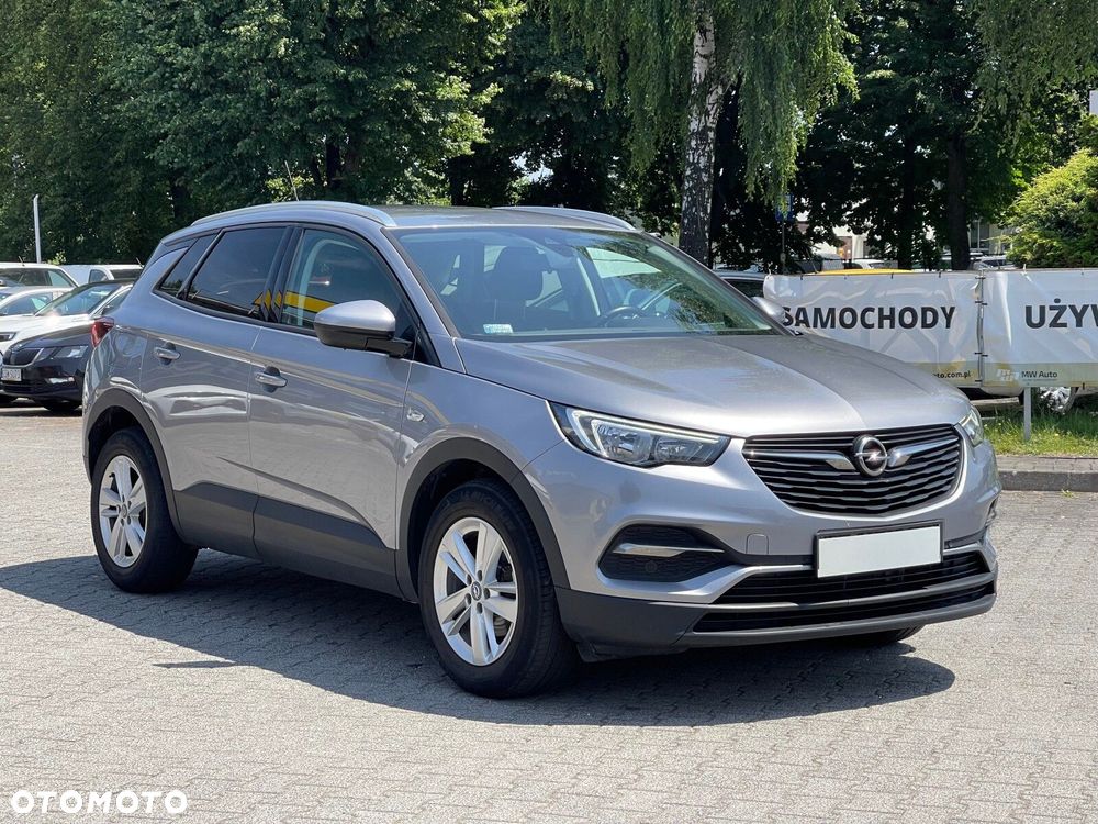 Opel Grandland X 1.2 T Enjoy S&S - 9