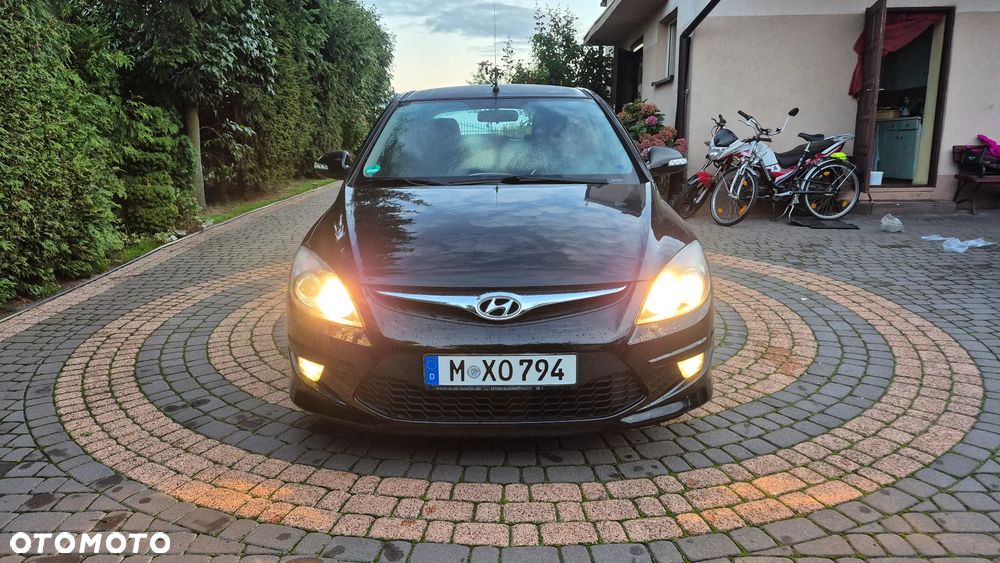 Hyundai i30 1.4 Comfort EU5 - 18