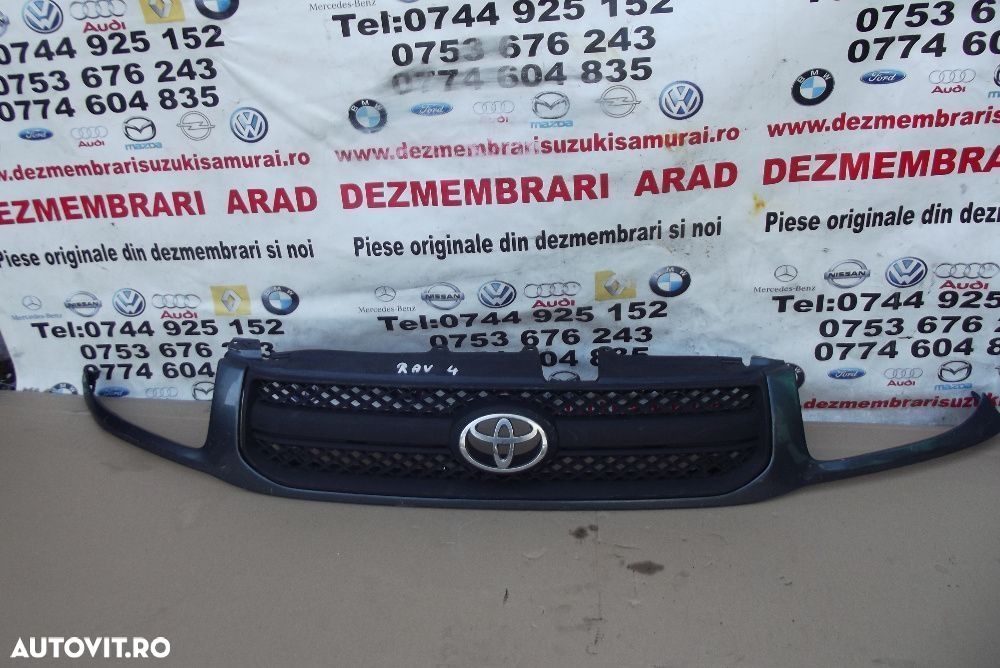 Grila Toyota Rav4 2000-2006 grila cu emblema dezmembrez toyota rav4 - 1