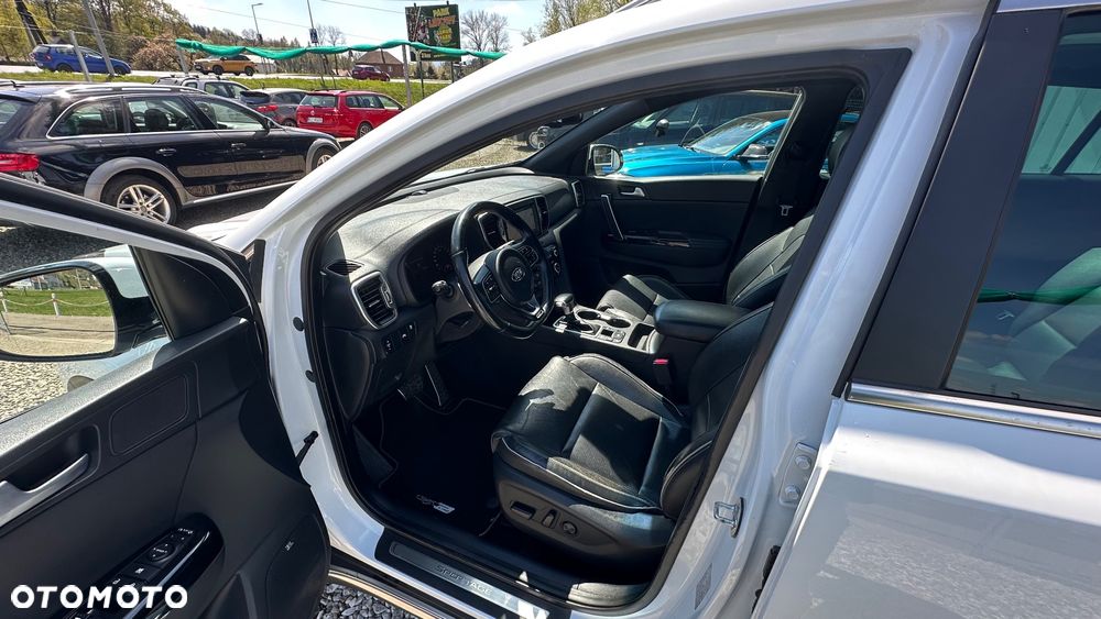 Kia Sportage 2,0 CRDI AWD GT Line - 6