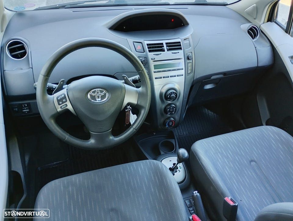 Toyota Yaris 1.33 VVT-i High Pack MM - 4
