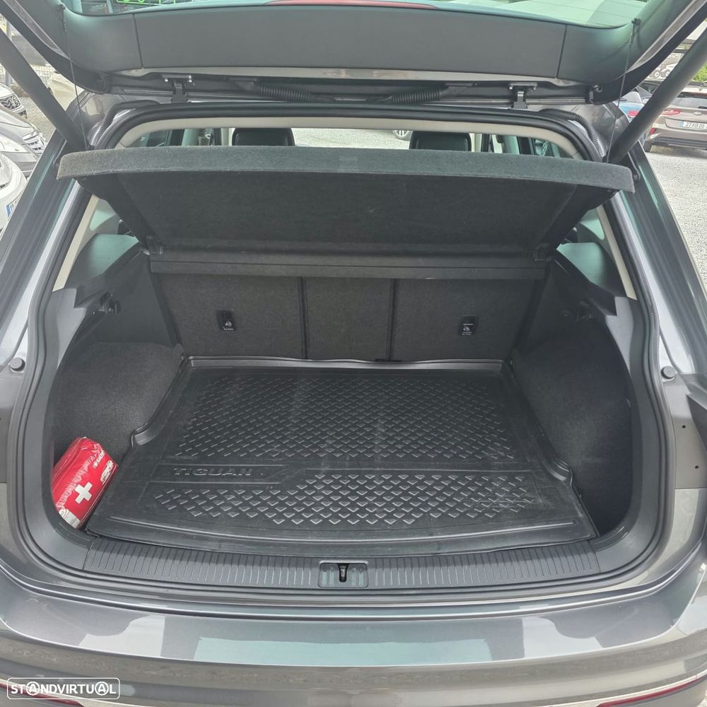 VW Tiguan 2.0 TDi Sport BlueMotion - 37