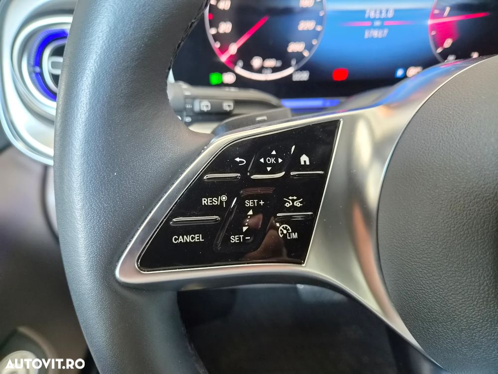 Mercedes-Benz V 300 d Extralang 4Matic 9G-TRONIC Edition - 22