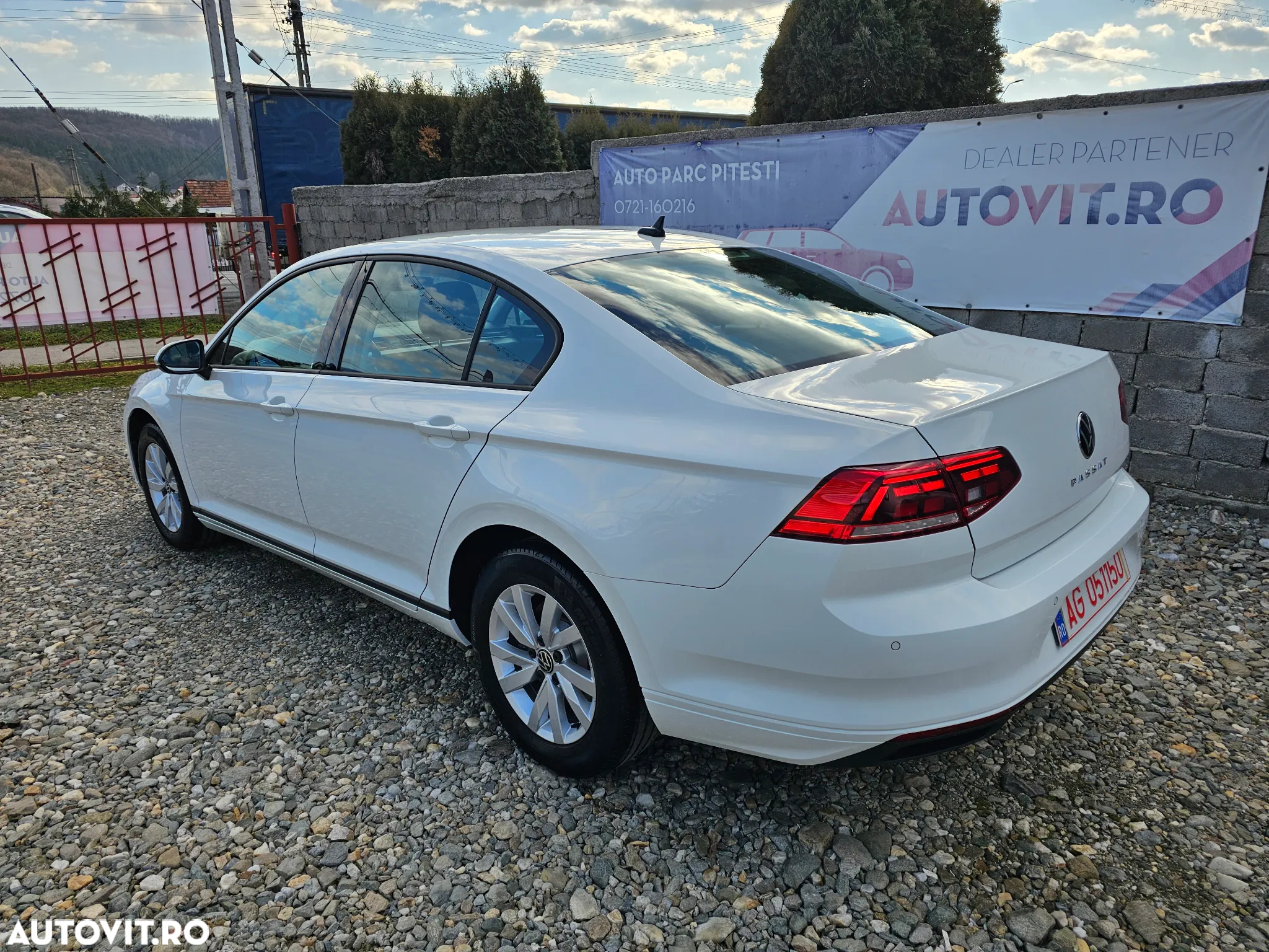 Volkswagen Passat 2.0 TDI SCR DSG - 8