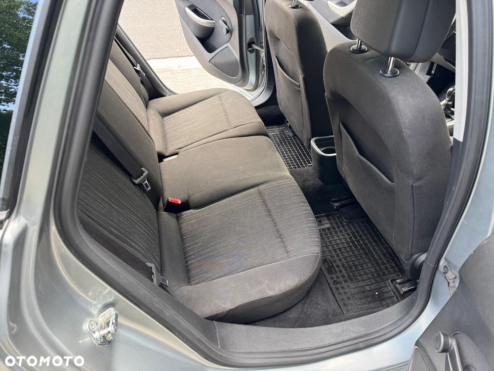 Opel Astra 1.4 Essentia - 21