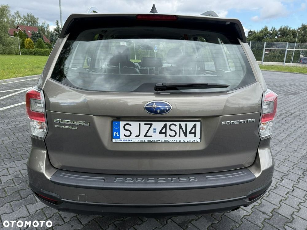 Subaru Forester 2.0 i Exclusive Special (EyeSight) Lineartronic - 13