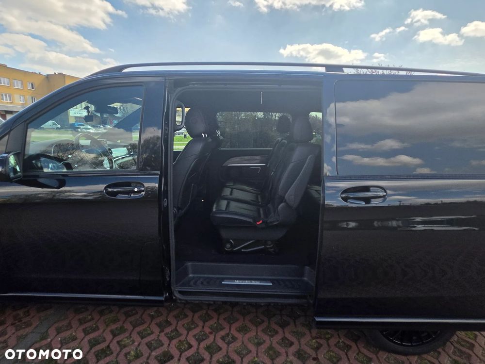 Mercedes-Benz Klasa V 300 d 4-Matic Avantgarde 9G-Tronic (d³ugi) - 4