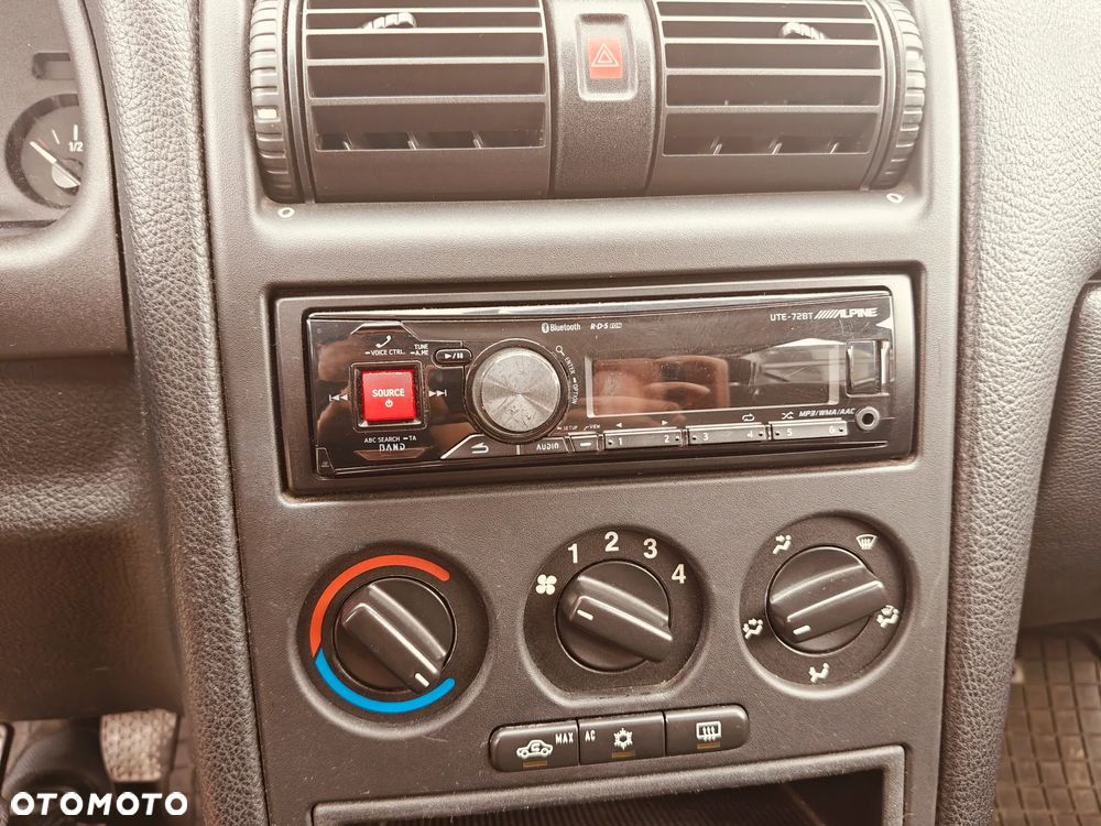 Opel Astra 1.4 Start - 20