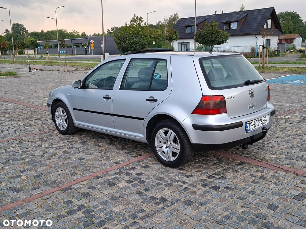 Volkswagen Golf 2.0 Comfortline - 22