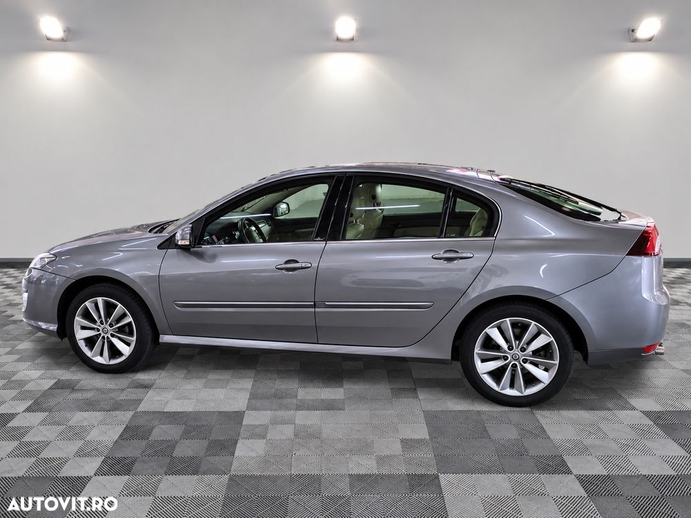 Renault Laguna dCi 110 FAP EDC Paris - 10