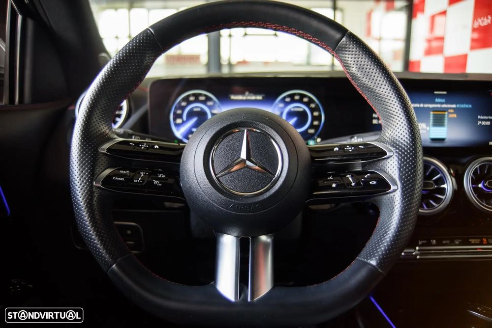 Mercedes-Benz EQA 250+ AMG Line - 32