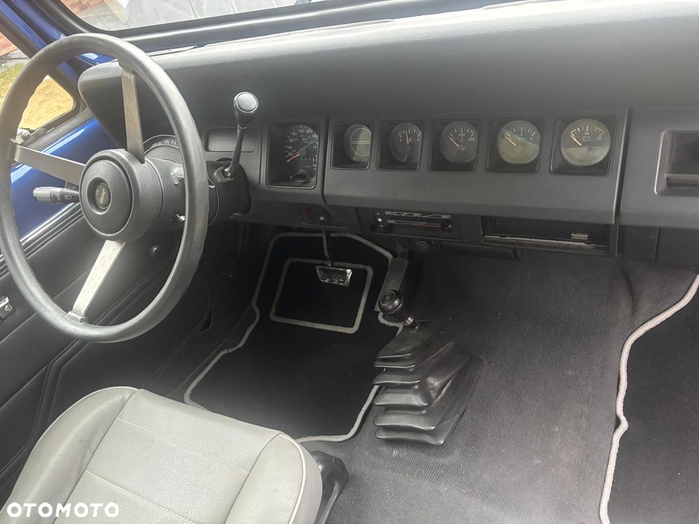 Jeep Wrangler - 2