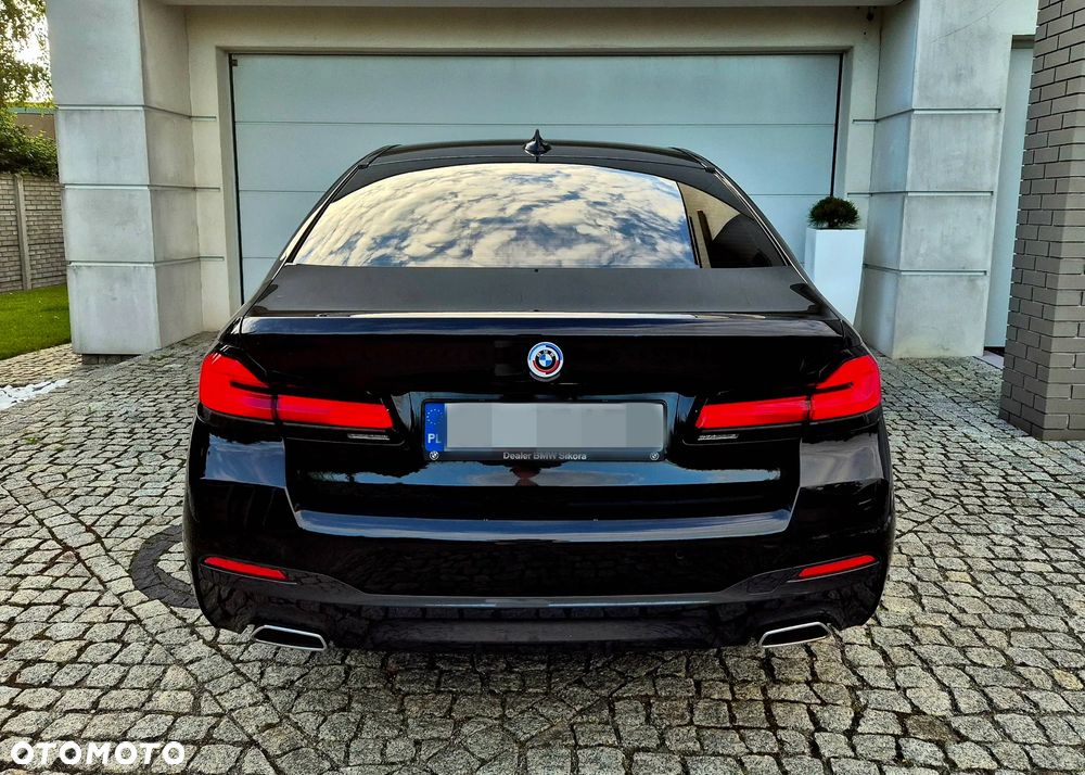 BMW Seria 5 520d xDrive mHEV M Sport sport - 4