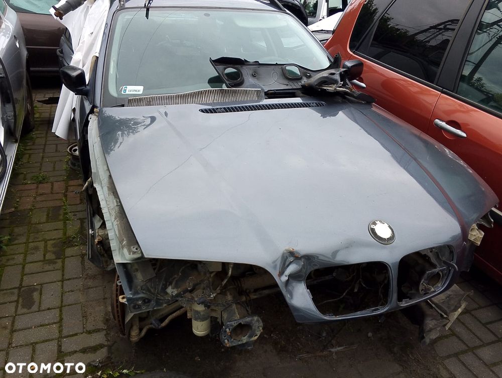 BMW E46 (98 - 01r.) 2.0 D 136KM. Silnik M47D20 Skrzynia S5D 280Z - THCI lakier 400 – STAHL GRAU. Cały na części GWARANCJA !!!  Przód Tył Zestaw Komplet Drzwi Klapa Zderzak Błotnik Maska Grill Atrapa Szyba Pas Lampa Lusterko Boczki Fotel Kanapa Kokpit Deska Rozdzielcza Przełącznik Włącznik Sterownik Przewody Wiązka Instalacja Moduł Komputer Czujnik Listwa Pompa Alternator Wtryski Głowica Rozrusznik Kompresor Sprzęgło Dwumas Silnik Skrzynia ABS Klimatyzacji Paliwa Wspomagania Kolektor Turbina Przepustnica Zawór Chłodnica Koło Hak Belka Sanki Zawieszenie Mcpherson Półoś Amortyzator Wydech Tłumik Zacisk Most - 2
