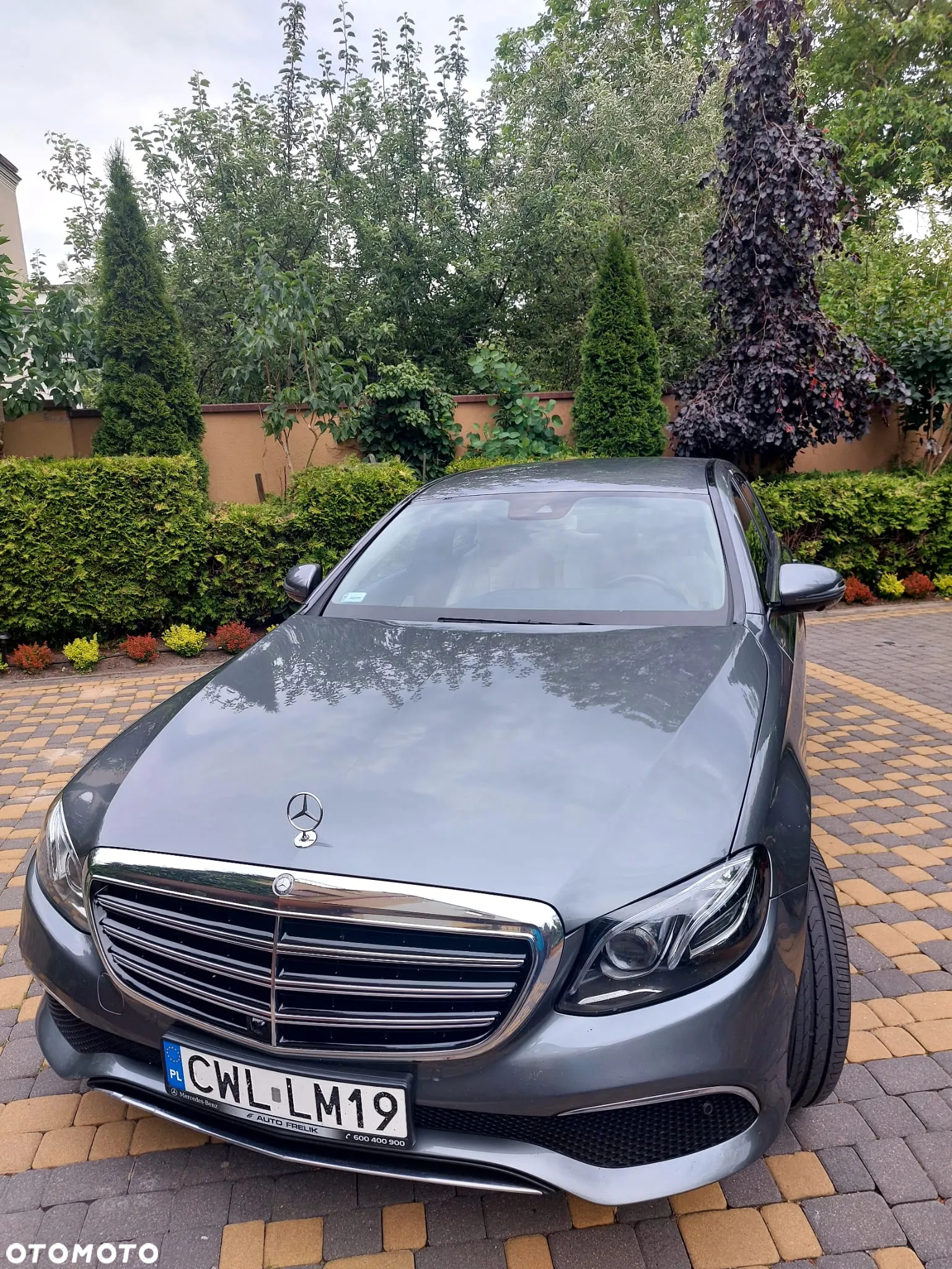 Mercedes-Benz Klasa E 220 d 9G-TRONIC - 2