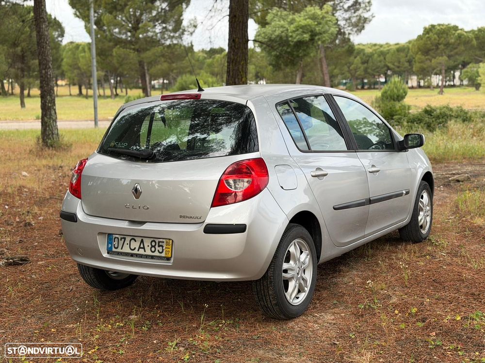 Renault Clio 1.2 16V Dynamique - 3