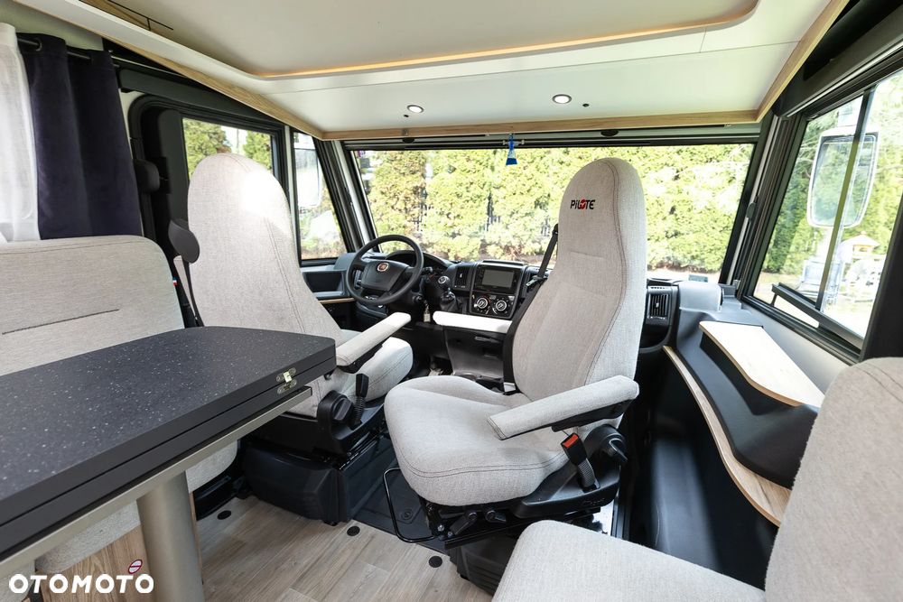 PILOTE G740 FGJ - 12