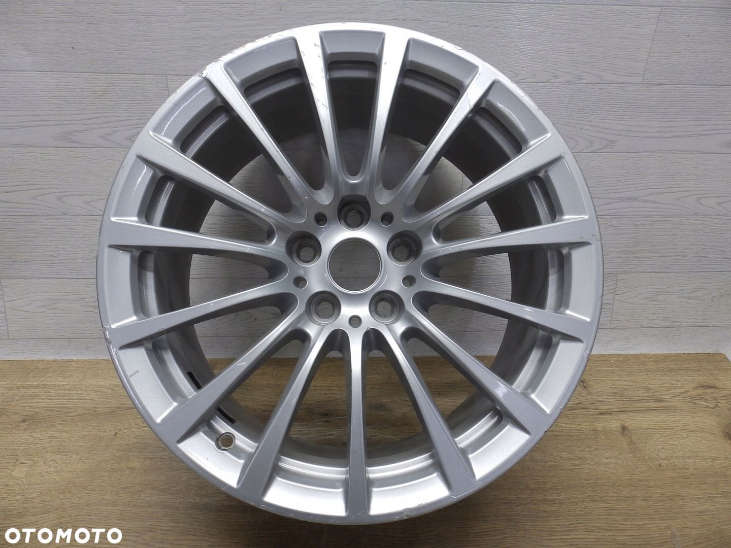 Felga BMW 5 G30 G31 8Jx18H2 Et30 5x112 - 1