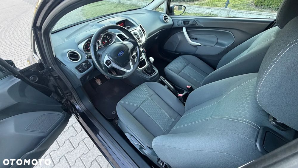 Ford Fiesta 1.25 Titanium - 21