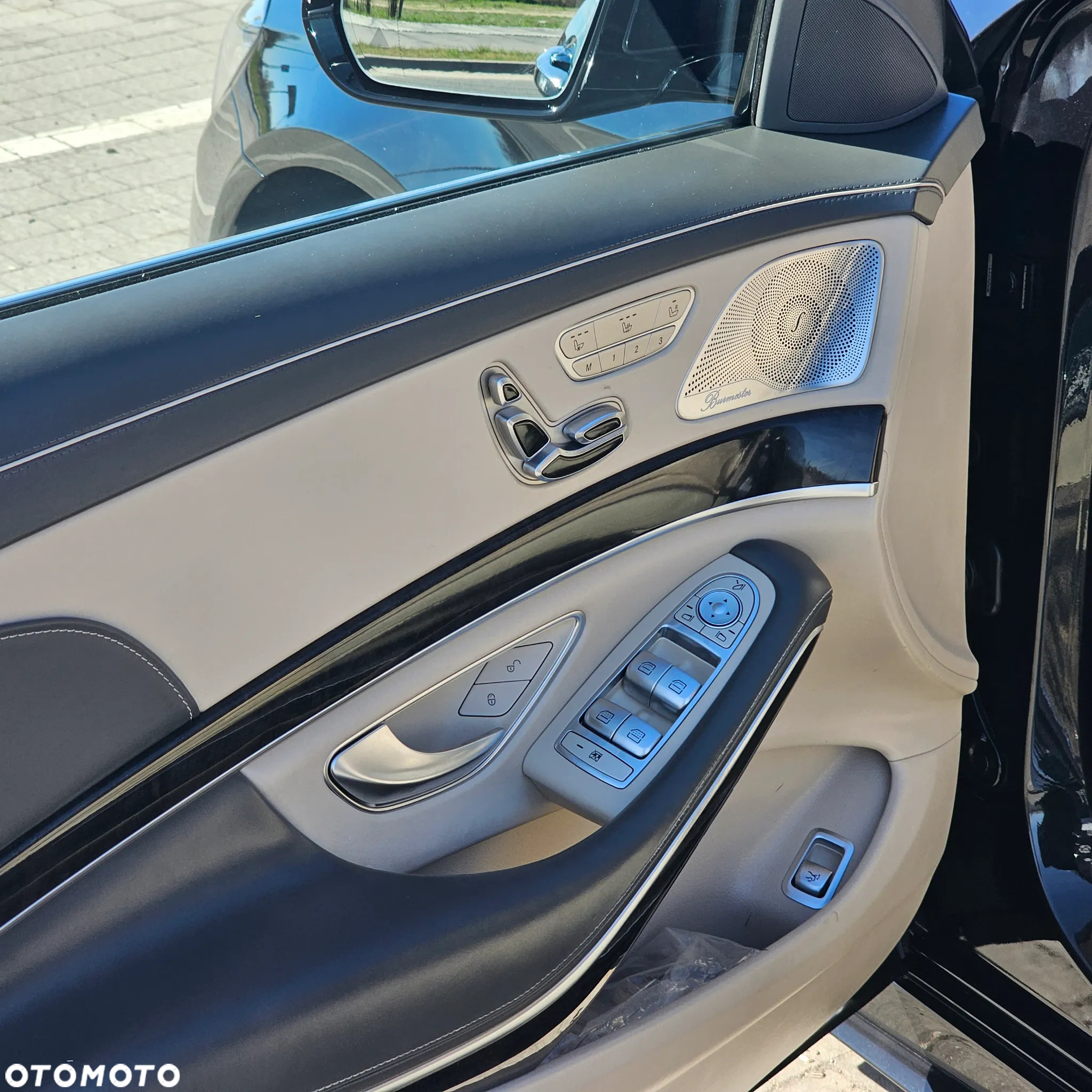 Mercedes-Benz Klasa S 560 4-Matic L 9G-TRONIC - 26