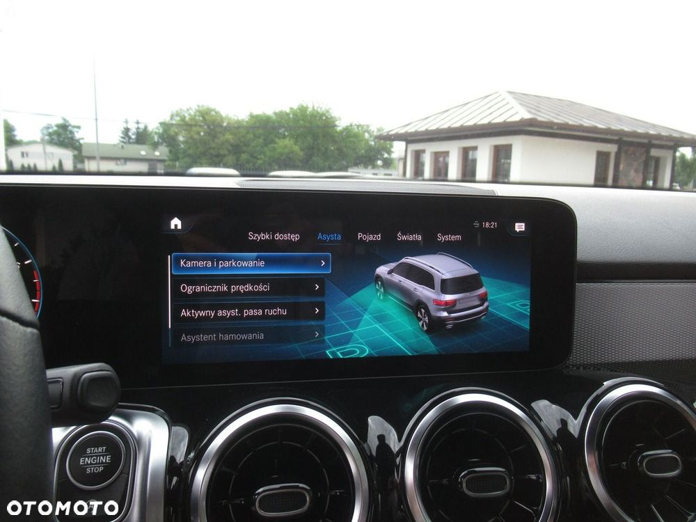 Mercedes-Benz GLB 200 7G-DCT - 21